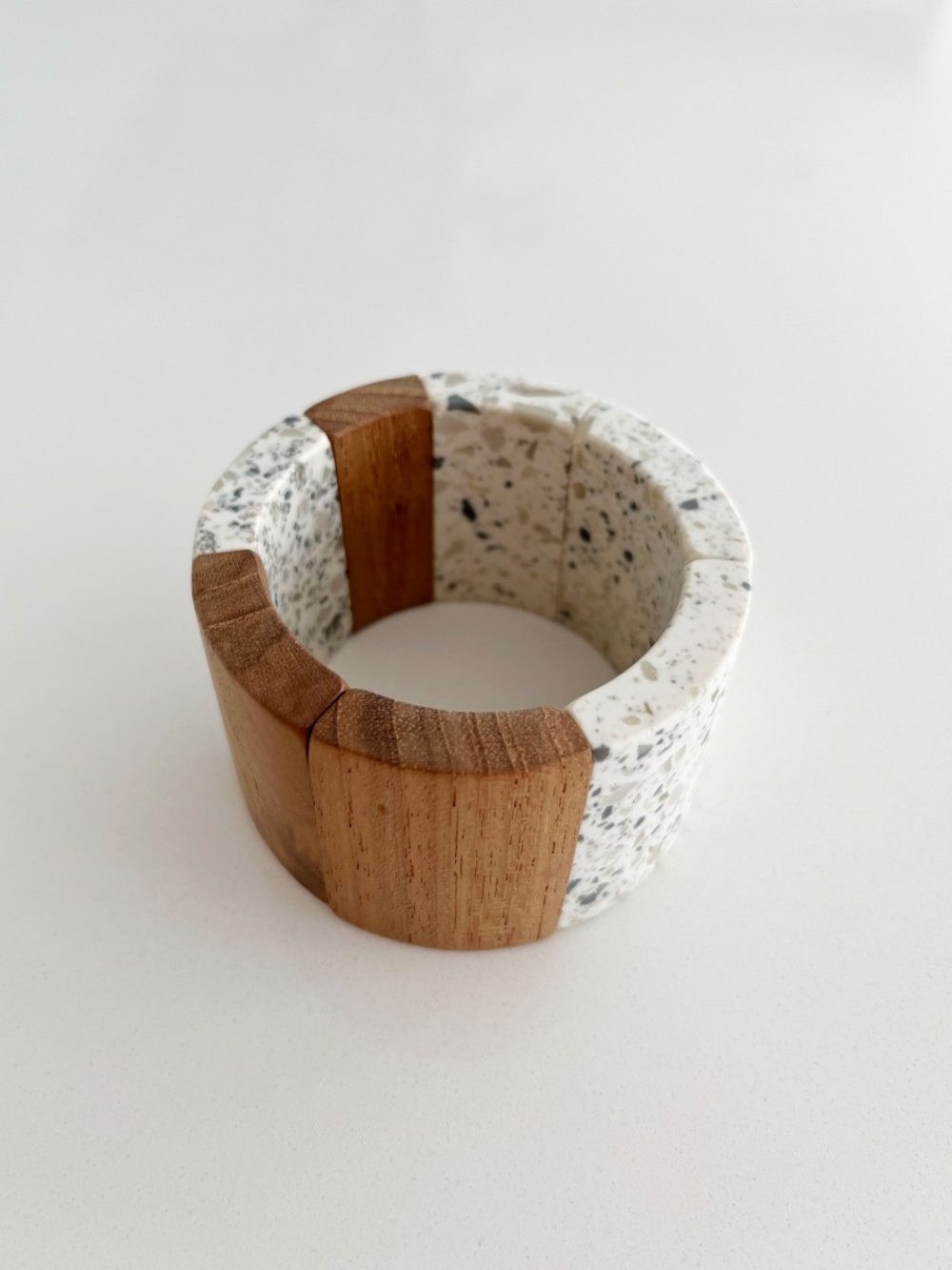 Elk x Anthropologie Faceted Wood & Terrazzo Style Block Stretch Bracelet. - Picture 5 of 6
